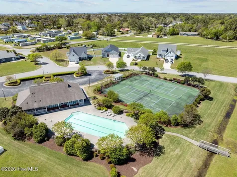 1302 Fathom Way Morehead City NC 28557