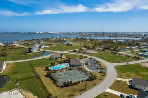 1302 Fathom Way Morehead City NC 28557