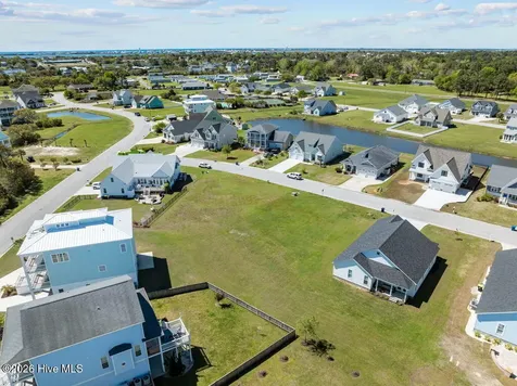 1302 Fathom Way Morehead City NC 28557