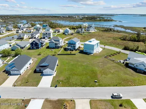 1302 Fathom Way Morehead City NC 28557