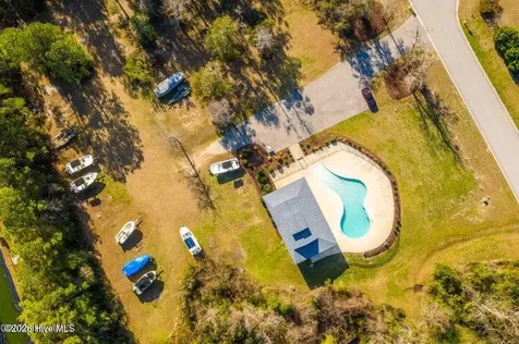 119 Little Bay Drive Cedar Point NC 28584