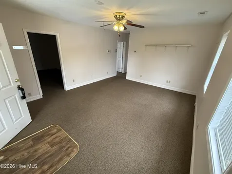 511 W Station Street Mount Olive NC 28365