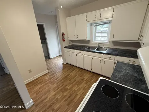511 W Station Street Mount Olive NC 28365