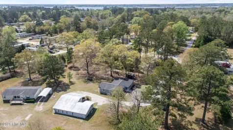 393 Old Vanceboro Road New Bern NC 28560
