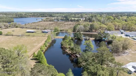 393 Old Vanceboro Road New Bern NC 28560