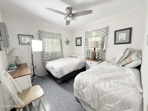 124 Bayshore Drive Cape Carteret NC 28584