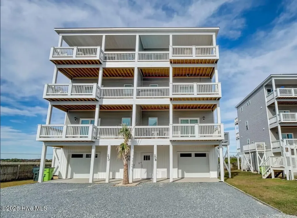 208 Goldsboro Drive North Topsail Beach NC 28460