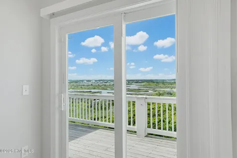 208 Goldsboro Drive North Topsail Beach NC 28460