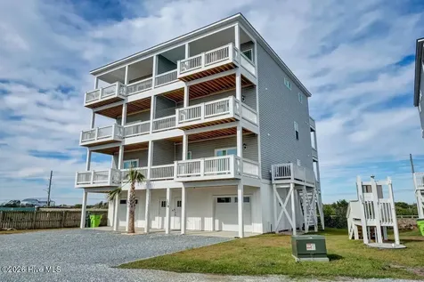 208 Goldsboro Drive North Topsail Beach NC 28460