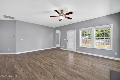 128 Downy Drive Hampstead NC 28443