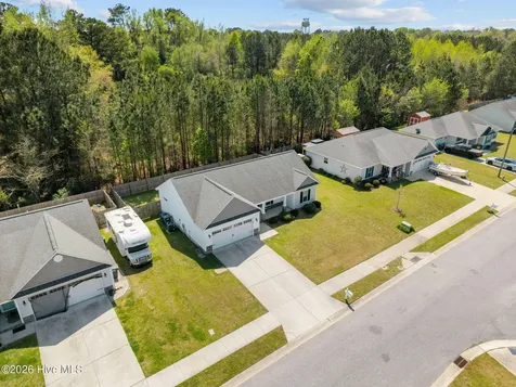 352 Tamarack Drive Ayden NC 28513