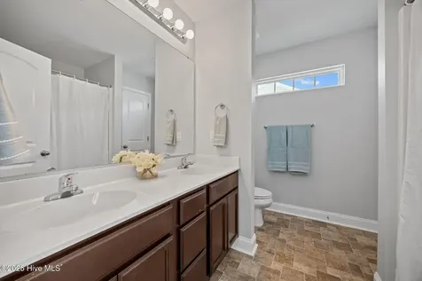352 Tamarack Drive Ayden NC 28513