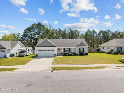 352 Tamarack Drive Ayden NC 28513
