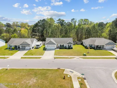 352 Tamarack Drive Ayden NC 28513