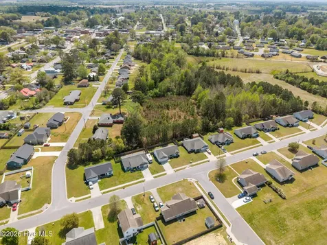 352 Tamarack Drive Ayden NC 28513