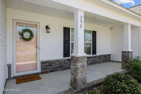 352 Tamarack Drive Ayden NC 28513