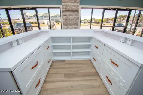 9004 Louise Avenue Emerald Isle NC 28594