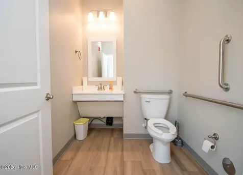 9004 Louise Avenue Emerald Isle NC 28594