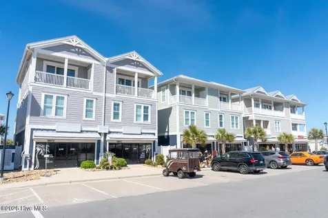 9004 Louise Avenue Emerald Isle NC 28594