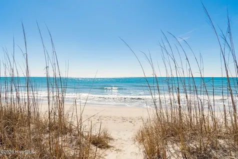 129 Dogwood Circle Pine Knoll Shores NC 28512