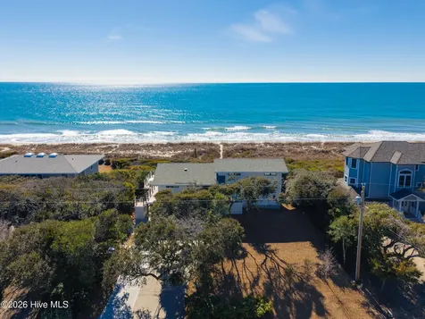 129 Dogwood Circle Pine Knoll Shores NC 28512