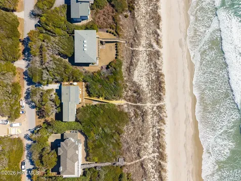 129 Dogwood Circle Pine Knoll Shores NC 28512