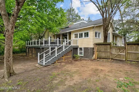 802 N Poplar Street Aberdeen NC 28315