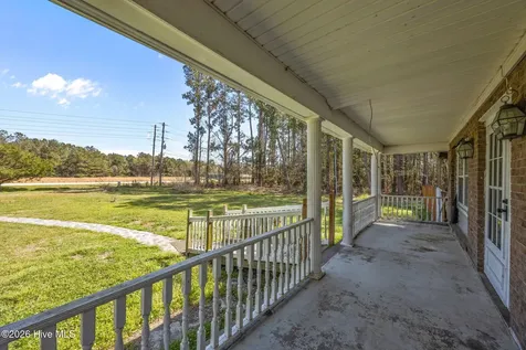 740 Broad Creek Road New Bern NC 28560