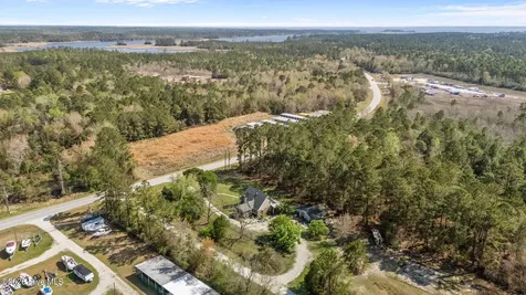 740 Broad Creek Road New Bern NC 28560