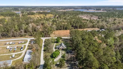 740 Broad Creek Road New Bern NC 28560