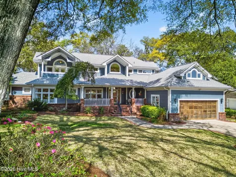 70 Clubhouse Drive SW Supply NC 28462