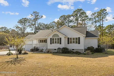 120 Robin Crescent Cape Carteret NC 28584