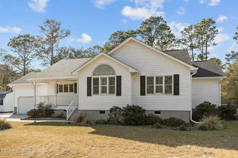 120 Robin Crescent Cape Carteret NC 28584