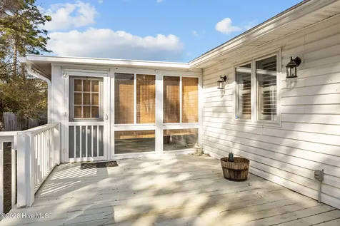 120 Robin Crescent Cape Carteret NC 28584