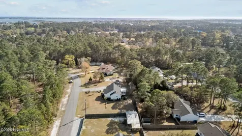 120 Robin Crescent Cape Carteret NC 28584
