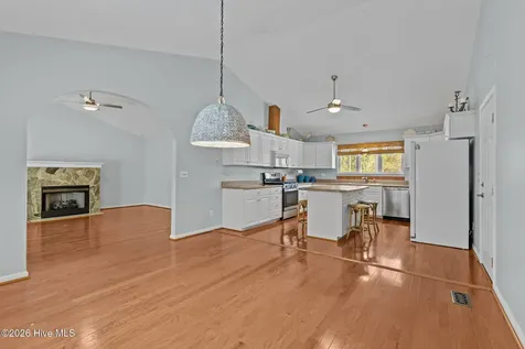 120 Robin Crescent Cape Carteret NC 28584