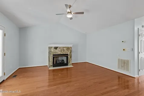 120 Robin Crescent Cape Carteret NC 28584