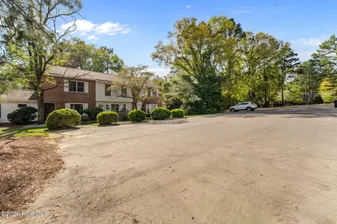 735 N Bennett Street Southern Pines NC 28387