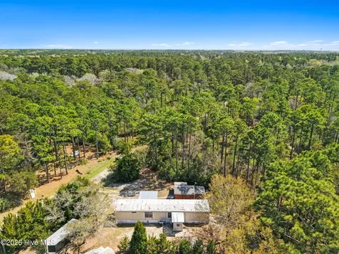 1035 Cockleshell Drive SW Supply NC 28462