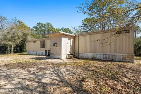 1035 Cockleshell Drive SW Supply NC 28462