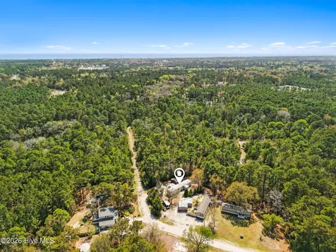 1035 Cockleshell Drive SW Supply NC 28462