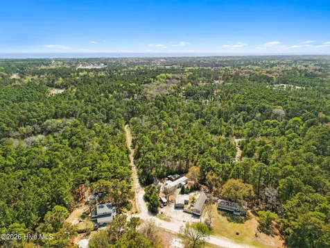 1035 Cockleshell Drive SW Supply NC 28462