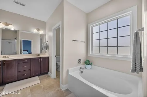 38 E Conolly Court Hampstead NC 28443