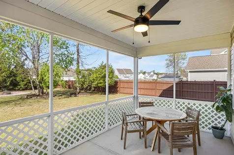 38 E Conolly Court Hampstead NC 28443