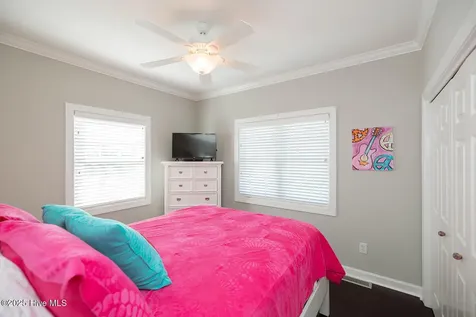 10 W Columbia Street W Wrightsville Beach NC 28480