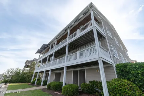 10 W Columbia Street W Wrightsville Beach NC 28480