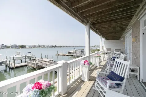 10 W Columbia Street W Wrightsville Beach NC 28480