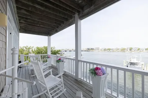 10 W Columbia Street W Wrightsville Beach NC 28480