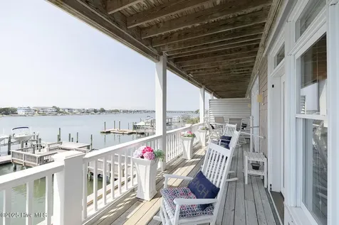 10 W Columbia Street W Wrightsville Beach NC 28480