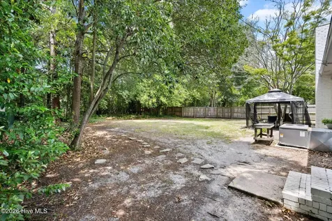 110 Jeb Stuart Drive Wilmington NC 28412